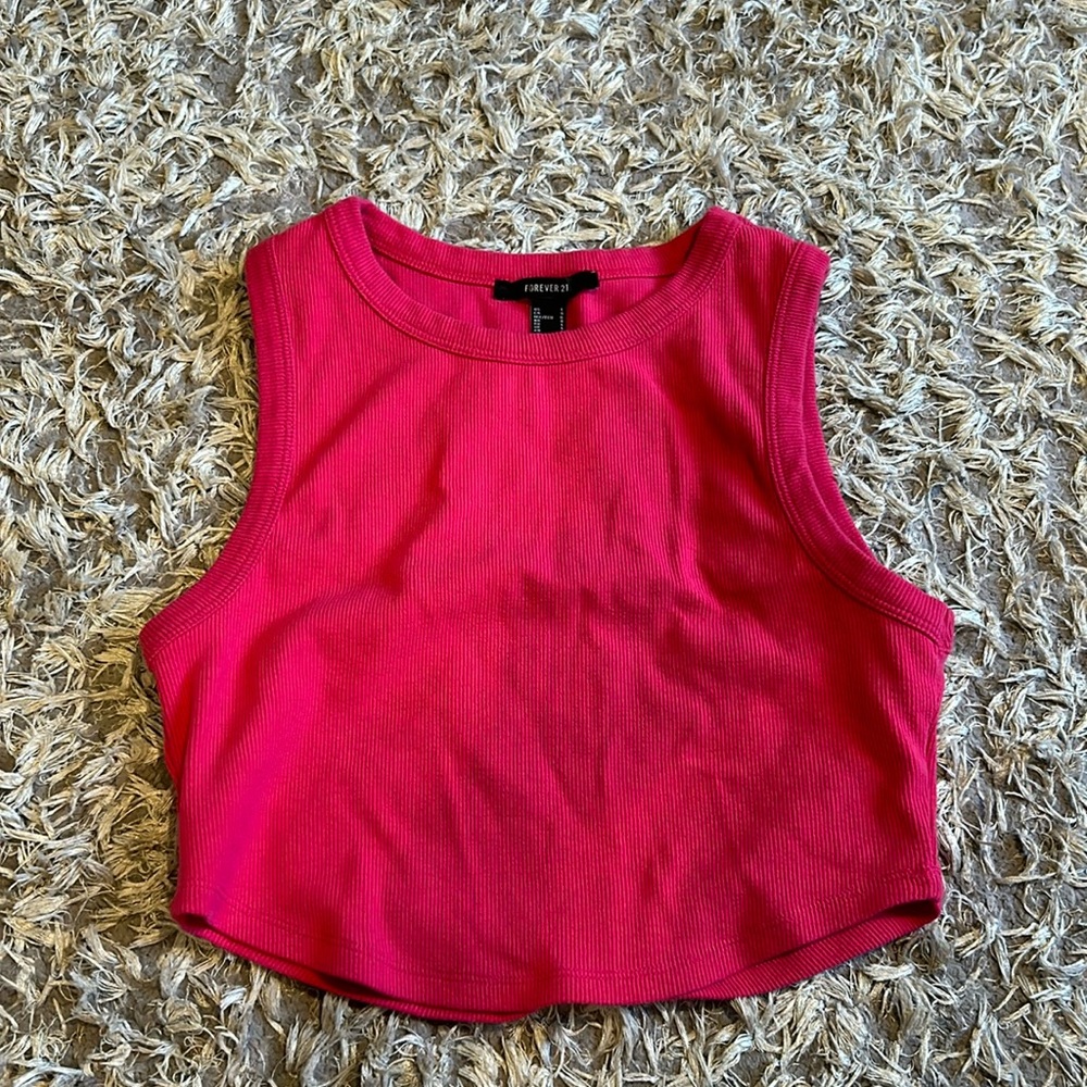 Pink cropped tank top